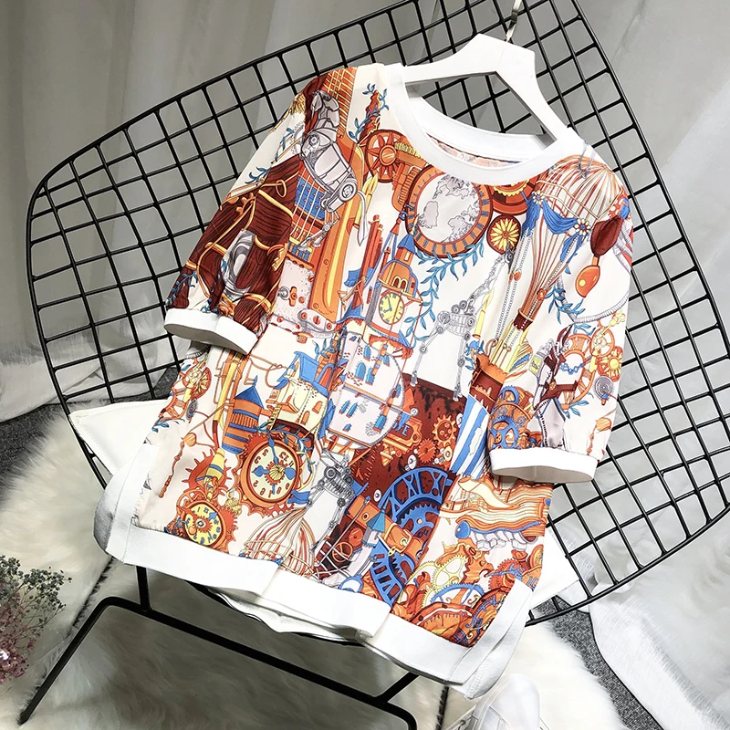 European women vintage half sleeve print silk blouses lady loose print satin tops half sleeve female woman silk shirts tops
European women vintage half sleeve print silk blouses lady loose print satin tops half sleeve female woman silk shirts tops