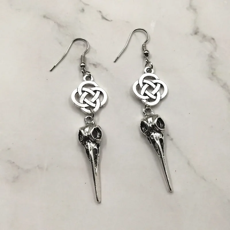 Vintage personalise raven skull earrings With Scottish Irish Knot Drop Earring Vintage Goth Jewelry
Vintage personalise raven skull earrings With Scottish Irish Knot Drop Earring Vintage Goth Jewelry