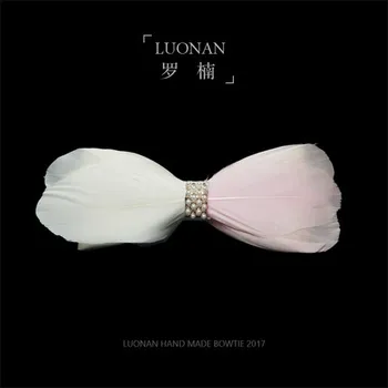 Freeship mens luxury 100% handmade white&pink natural feather bow knot tie/bow tie/stage/event/stage performance tuxedo bow tie
Freeship mens luxury 100% handmade white&pink natural feather bow knot tie/bow tie/stage/event/stage performance tuxedo bow tie