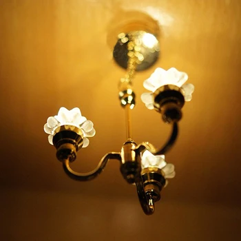 A01-X019 children baby gift Toy 1:12 Dollhouse mini Furniture Miniature rement-lotus flower chandelier can light 1pcs
A01-X019 children baby gift Toy 1:12 Dollhouse mini Furniture Miniature rement-lotus flower chandelier can light 1pcs