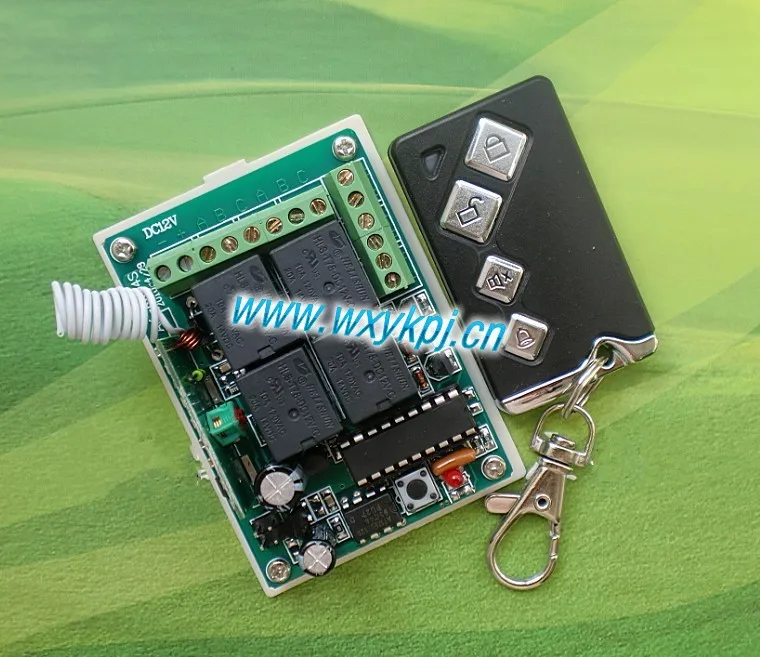 NEW Wholesale 315 MHz DC 12V 10A 4CH Learning Code RF Wireless Remote Control Switch System for appliances
NEW Wholesale 315 MHz DC 12V 10A 4CH Learning Code RF Wireless Remote Control Switch System for appliances