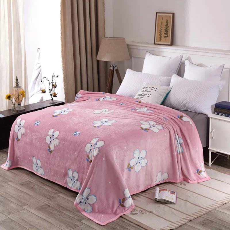 Light Red White Print Bedspread Blanket 200x230cm High Density Soft Flannel Blanket To On For The Sofa/Bed/Car Portable Plaids
Light Red White Print Bedspread Blanket 200x230cm High Density Soft Flannel Blanket To On For The Sofa/Bed/Car Portable Plaids