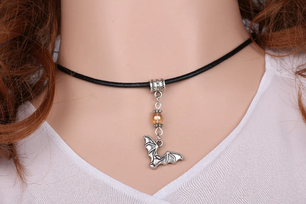 Vintage Silver Bat Leather Necklace Pendant Glass Bead Charms Choker Collar Statement For Women Jewelry DIY Gifts Hot Sale A659
Vintage Silver Bat Leather Necklace Pendant Glass Bead Charms Choker Collar Statement For Women Jewelry DIY Gifts Hot Sale A659