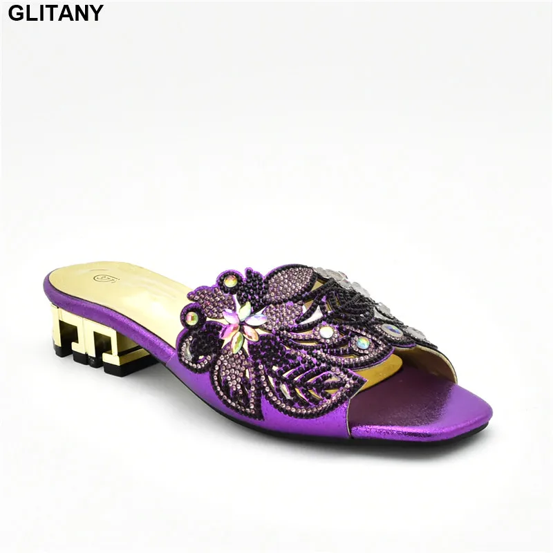 Shoes Party and Wedding Designer Shoes Women Luxury 2019 Crystal womens shoes (1cm-3cm) sandalias rasteiras femininas 2019
Shoes Party and Wedding Designer Shoes Women Luxury 2019 Crystal womens shoes (1cm-3cm) sandalias rasteiras femininas 2019