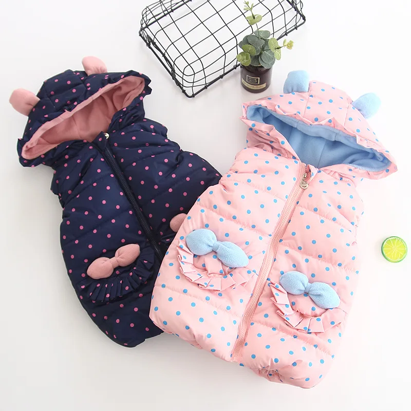 2019 Autumn Winter Baby girls Polka Dot Down vest coats Toddler Kids Cute Bow Warm hooded gilet fille clothes girls Waistcoats
2019 Autumn Winter Baby girls Polka Dot Down vest coats Toddler Kids Cute Bow Warm hooded gilet fille clothes girls Waistcoats