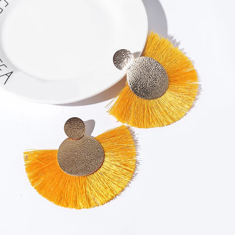 Fashion Fan-shaped Vintage Tassel Earrings For Women Bohemian Statement Long Earrings Geometric Fringe Drop Earings Jewelry
Fashion Fan-shaped Vintage Tassel Earrings For Women Bohemian Statement Long Earrings Geometric Fringe Drop Earings Jewelry