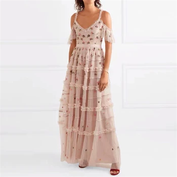 2019 Dress Sexy Celebrity Backless Print Spaghetti Strap Women Ruffles Pink Short Embroidery Night Club Body conDressesWholesale
2019 Dress Sexy Celebrity Backless Print Spaghetti Strap Women Ruffles Pink Short Embroidery Night Club Body conDressesWholesale