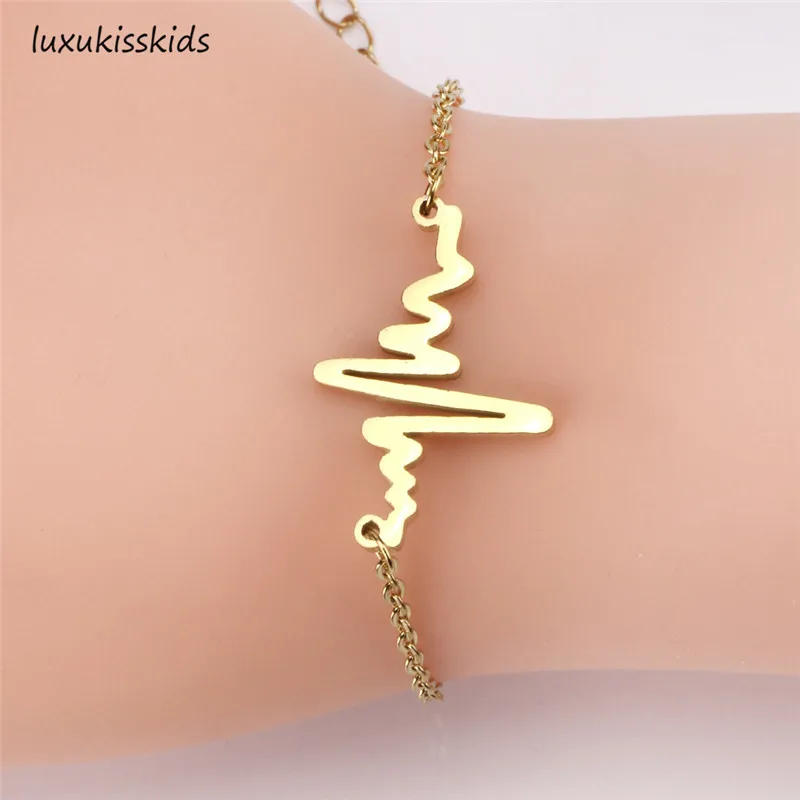 LUXUKISSKIDS New Unisex Stainless Steel Personalized Blade Bracelets & Bangles Gold Vacuum color Friendship Bracelets
LUXUKISSKIDS New Unisex Stainless Steel Personalized Blade Bracelets & Bangles Gold Vacuum color Friendship Bracelets