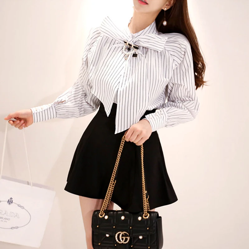 Office Ladies Suit Autumn Suit Long Sleeves Striped Shirt+ A-line Skirt Women trend simple personality fashion Casual Costume
Office Ladies Suit Autumn Suit Long Sleeves Striped Shirt+ A-line Skirt Women trend simple personality fashion Casual Costume