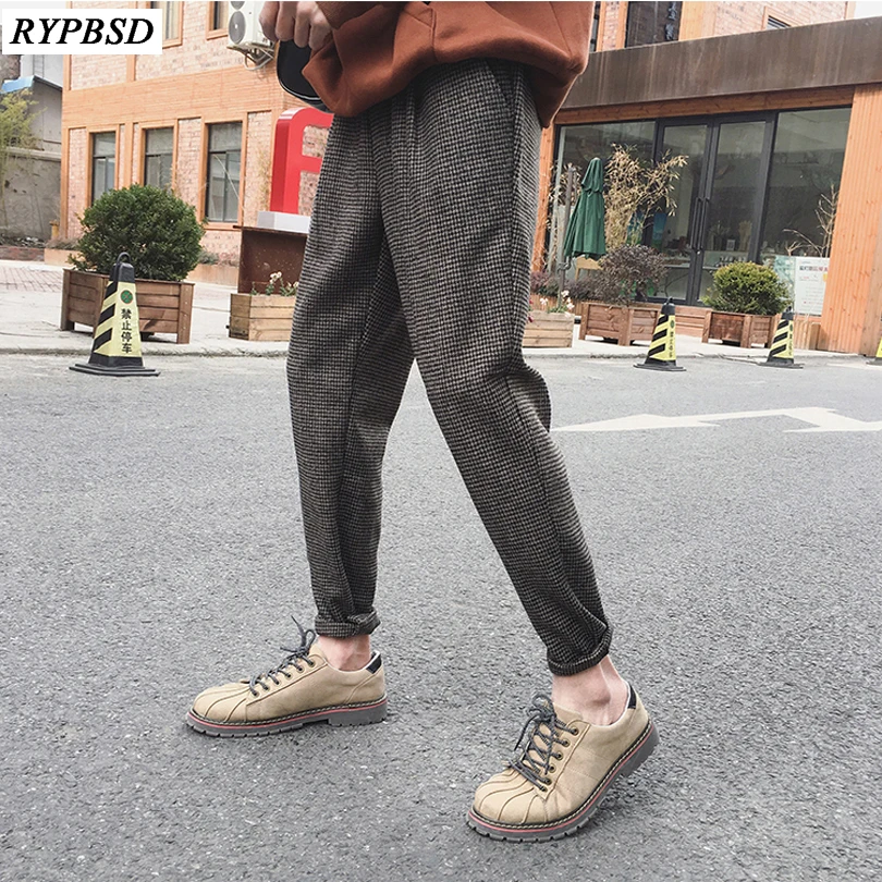 2019 Spring Harajuku Retro Men's Plaid Pants Loose Woolen Material Nine Pants Pure Color Casual Pants Black / Brown M-2XL
2019 Spring Harajuku Retro Men's Plaid Pants Loose Woolen Material Nine Pants Pure Color Casual Pants Black / Brown M-2XL