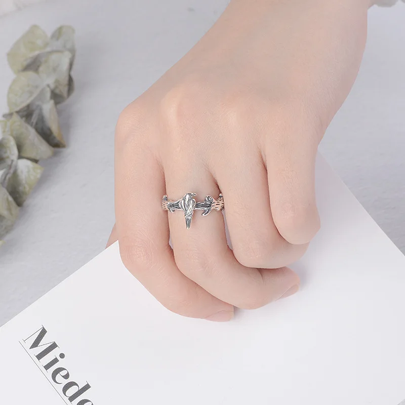 S925 sterling silver twig bird design ring High quality ladies fashion opening adjustable ring Jewelry Gift 6-JZ2032
S925 sterling silver twig bird design ring High quality ladies fashion opening adjustable ring Jewelry Gift 6-JZ2032