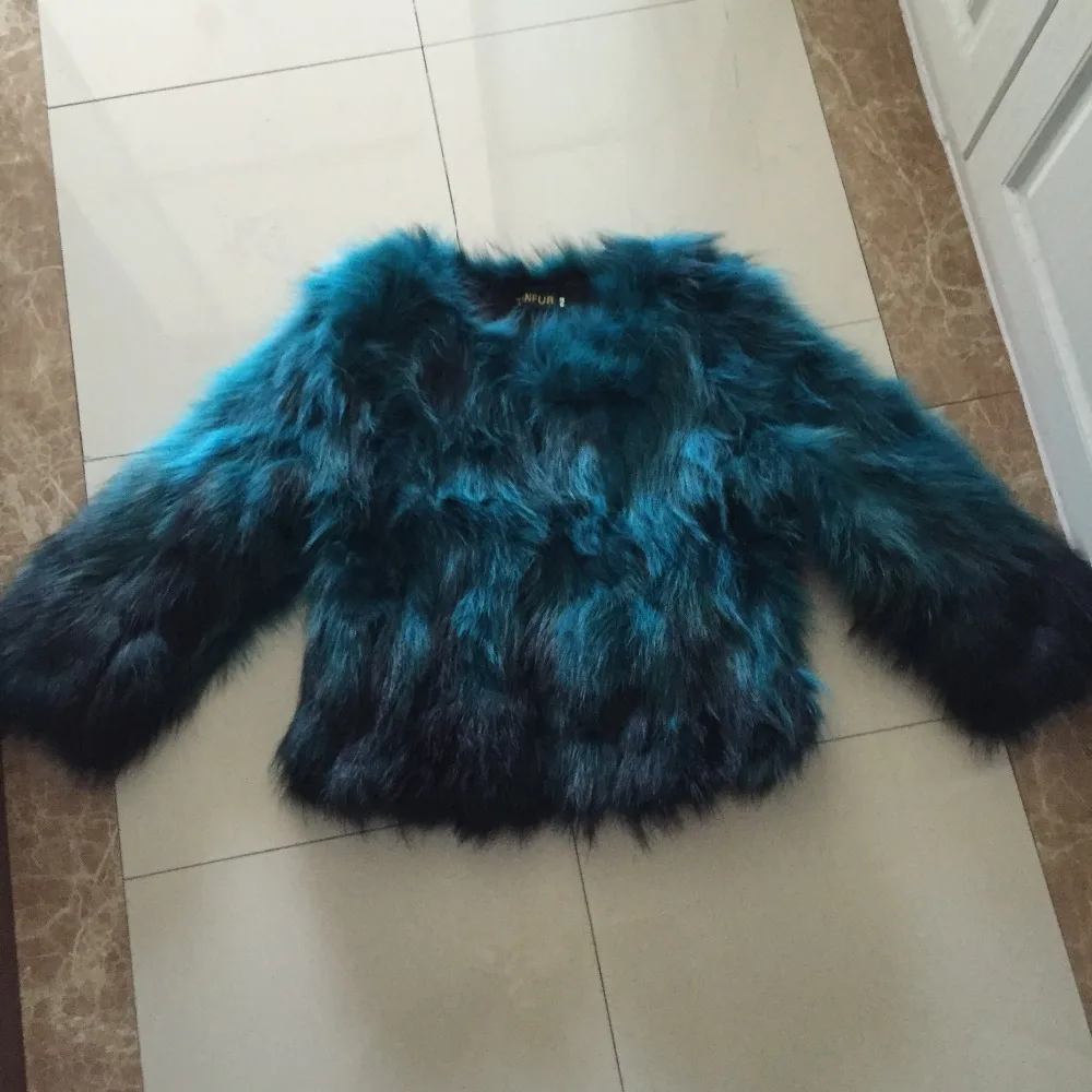 New Arrival Women Real Fox Fur Coat Nature Raccoon Fur Jacket Fashion Real Fur Overcoat top selling Fur Waistcoat KAH523
New Arrival Women Real Fox Fur Coat Nature Raccoon Fur Jacket Fashion Real Fur Overcoat top selling Fur Waistcoat KAH523