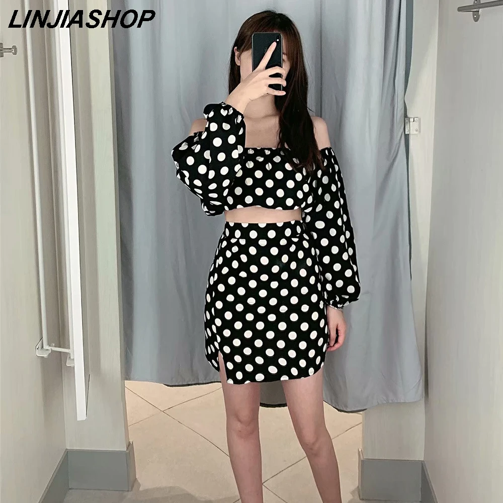 Elegant summer two piece set black polka dot crop top slash neck zipper mini skirt flattering women sets sale new arrivals 2019
Elegant summer two piece set black polka dot crop top slash neck zipper mini skirt flattering women sets sale new arrivals 2019