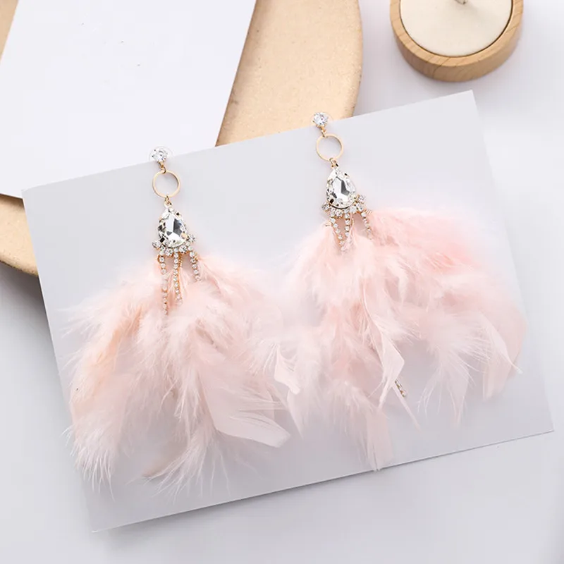 Fashion Colorful Feather Earrings For Women Luxury Water Drop Rhinestone Long Tassel Temperament Pendientes Mujer Moda EC1172
Fashion Colorful Feather Earrings For Women Luxury Water Drop Rhinestone Long Tassel Temperament Pendientes Mujer Moda EC1172