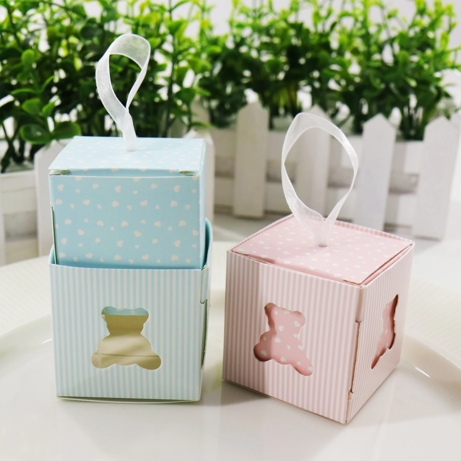 

10pcs/lot Pink/Blue Hollow Bear Paper Boxes Candy Box Wedding Favors Gift Sweet Favour Holder Party Birthday Baby Shower Supply