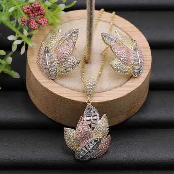 Lanyika Jewelry Set Delicate Hollow Plant Leaf Full Micro Paved Necklace with Earrings Anniversary Engagement Luxury Best Gifts
Lanyika Jewelry Set Delicate Hollow Plant Leaf Full Micro Paved Necklace with Earrings Anniversary Engagement Luxury Best Gifts