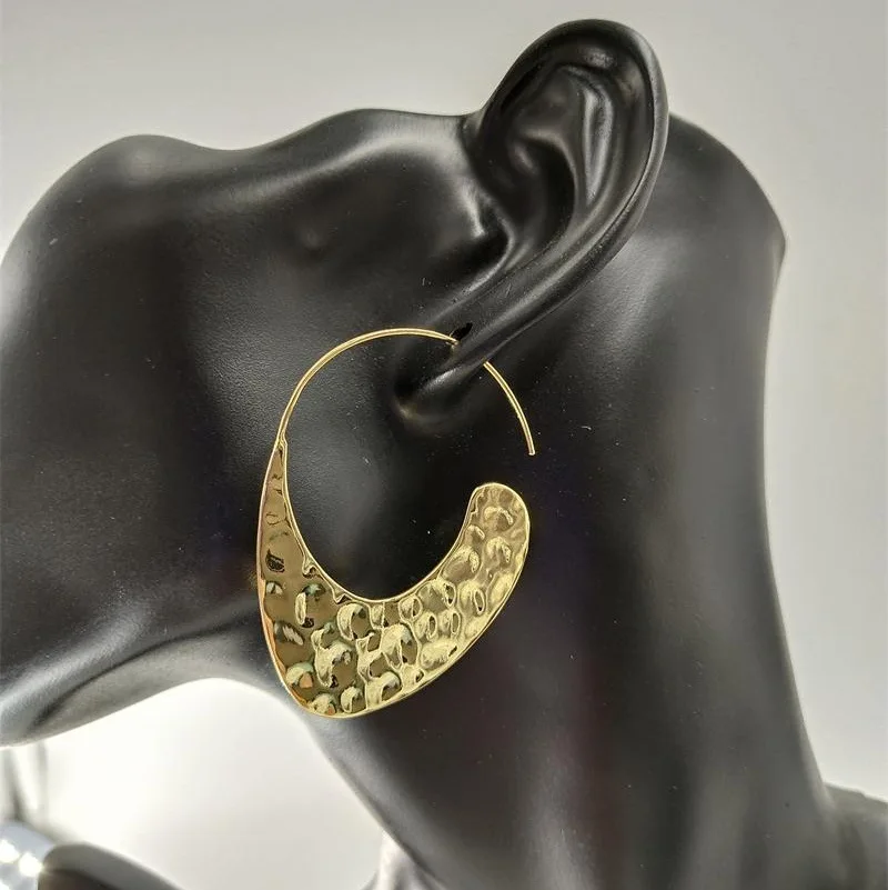 Fashion hammered Bump effect gold hoop women earrings kolczyki kupe
Fashion hammered Bump effect gold hoop women earrings kolczyki kupe