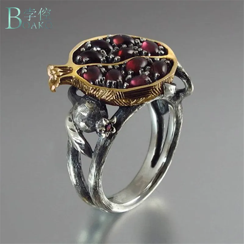 BOAKO Vintage Europe and America Jewelry Boho Big Pomegranate Red Stone Ring Luxury Crystal Antique Wedding Rings For Women
BOAKO Vintage Europe and America Jewelry Boho Big Pomegranate Red Stone Ring Luxury Crystal Antique Wedding Rings For Women