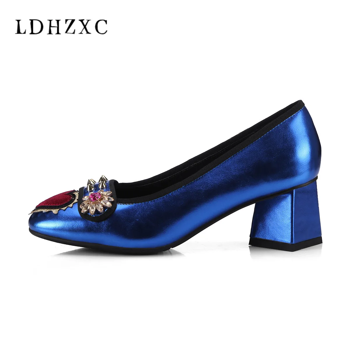 LDHZXC 2019 new Women Shoes High Heels Pumps Fashion Metal Snout Square Toe with Pearl Women Winter shoes Pumps big size 11 12
LDHZXC 2019 new Women Shoes High Heels Pumps Fashion Metal Snout Square Toe with Pearl Women Winter shoes Pumps big size 11 12