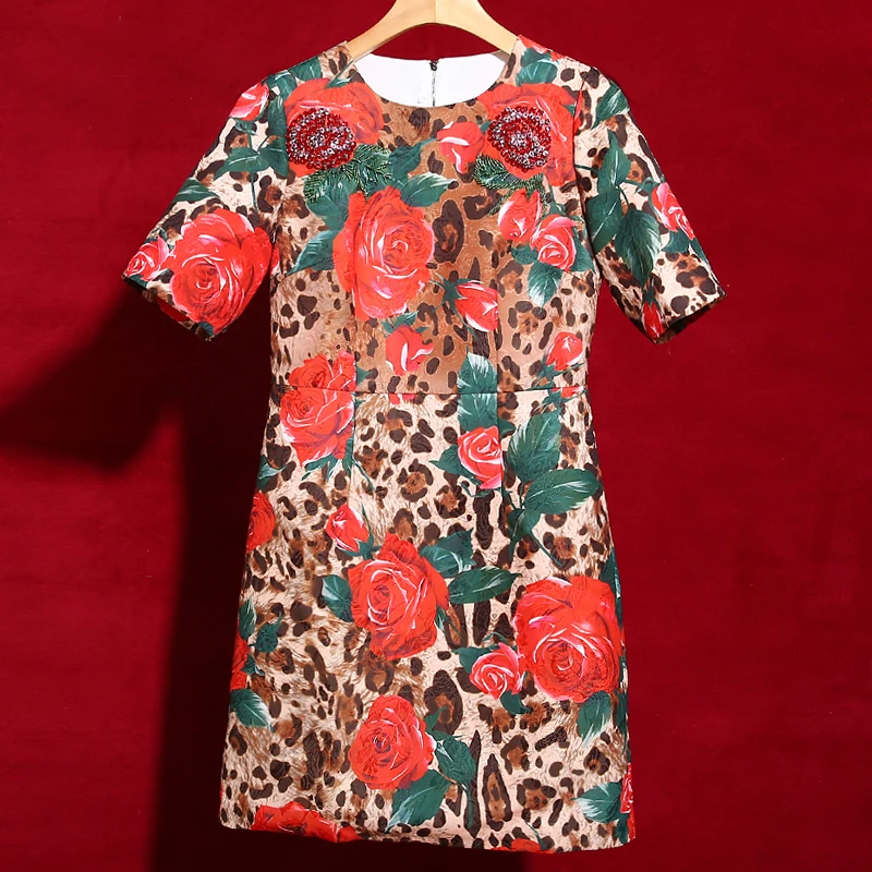 Red RoosaRosee 2019 Summer Runway Dress Vintage Red Floral Print Short Sleeve Diamonds Dresses Women Elegant Vestido Robe Femme
Red RoosaRosee 2019 Summer Runway Dress Vintage Red Floral Print Short Sleeve Diamonds Dresses Women Elegant Vestido Robe Femme