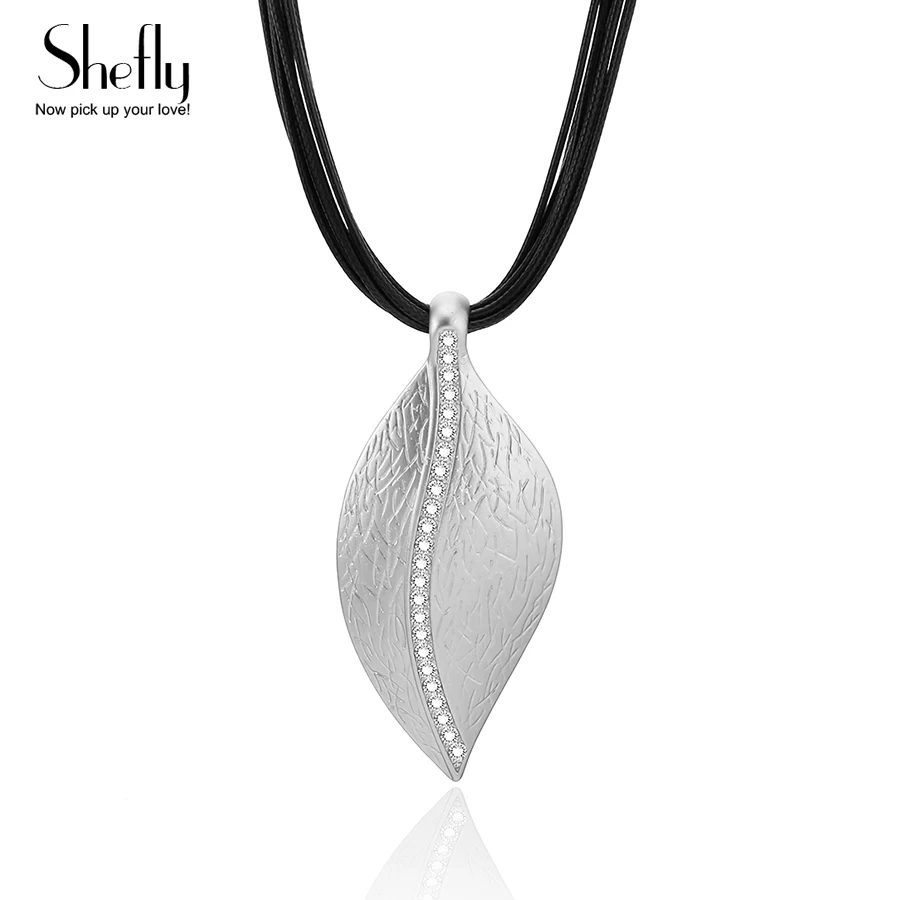 Big Silver Leaf/Round Statement Necklace Women Hip Pop Pendant Jewelry Vintage 8 Layers PU Chain Girl Christmas Gift
Big Silver Leaf/Round Statement Necklace Women Hip Pop Pendant Jewelry Vintage 8 Layers PU Chain Girl Christmas Gift