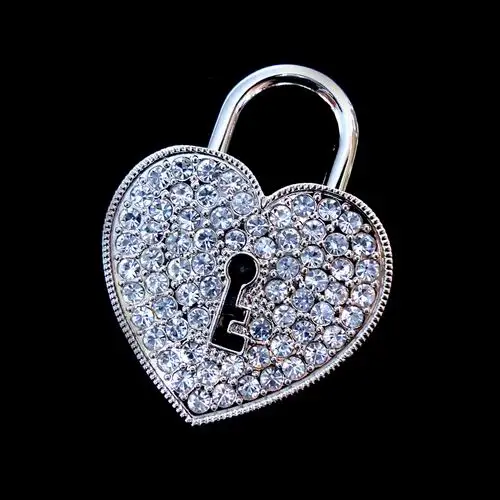 Jewelry Usb Flash Drive 1TB 128GB Pen Drive 64GB Heart Lock Pendrive 32GB Crystal Gift Hard Disk Gadget Usb Memeory Stick Drives
Jewelry Usb Flash Drive 1TB 128GB Pen Drive 64GB Heart Lock Pendrive 32GB Crystal Gift Hard Disk Gadget Usb Memeory Stick Drives