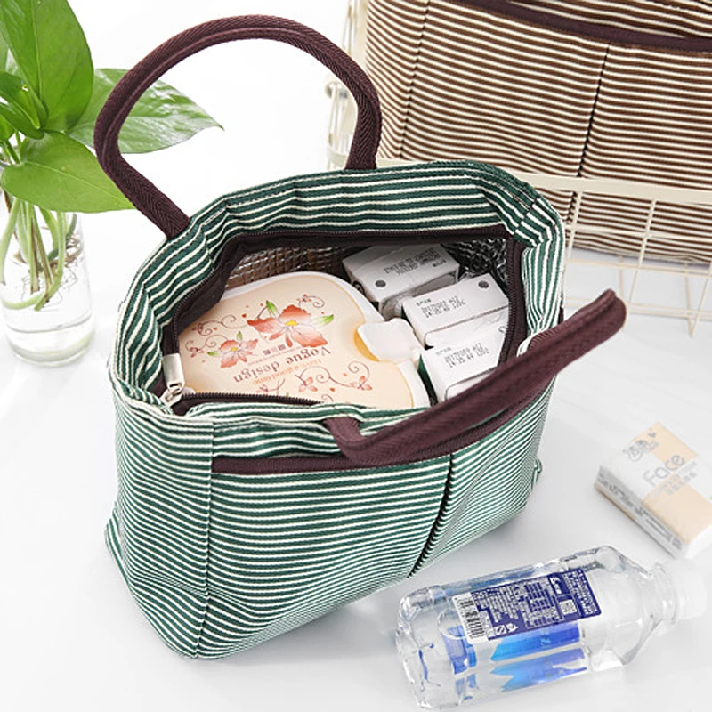 Large Capacity Portable Ice Bags Food Fresh Preservation Waterproof Cooler Bag Big Thermal Insulation Lunch Box Bag Picnic Totes
Large Capacity Portable Ice Bags Food Fresh Preservation Waterproof Cooler Bag Big Thermal Insulation Lunch Box Bag Picnic Totes