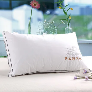 Throw pillows /light Pillow/Zero Pressure Memory Pillow Neck Health /Cushion/ can be washed feather velvet pillow
Throw pillows /light Pillow/Zero Pressure Memory Pillow Neck Health /Cushion/ can be washed feather velvet pillow