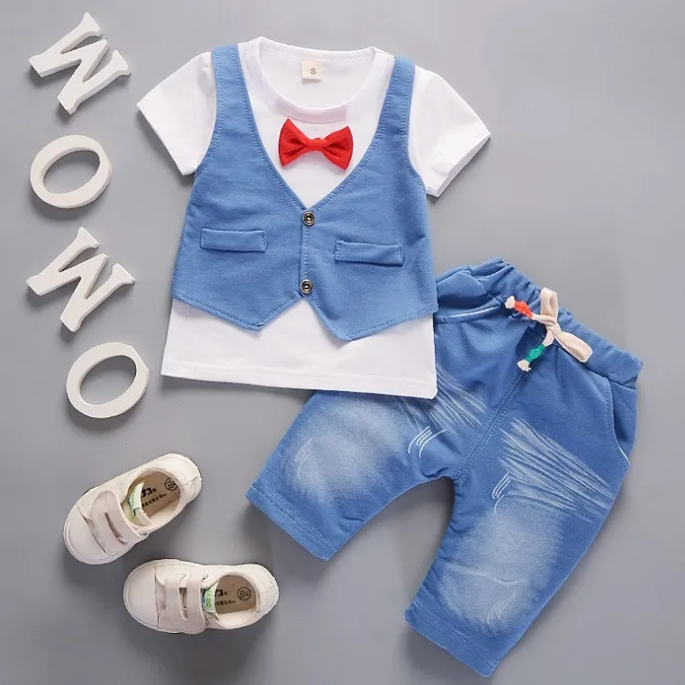 Children's models 2019 summer new male baby short-sleeved denim vest tops+pants two-piece casual suit bebes brand Christmas sets
Children's models 2019 summer new male baby short-sleeved denim vest tops+pants two-piece casual suit bebes brand Christmas sets