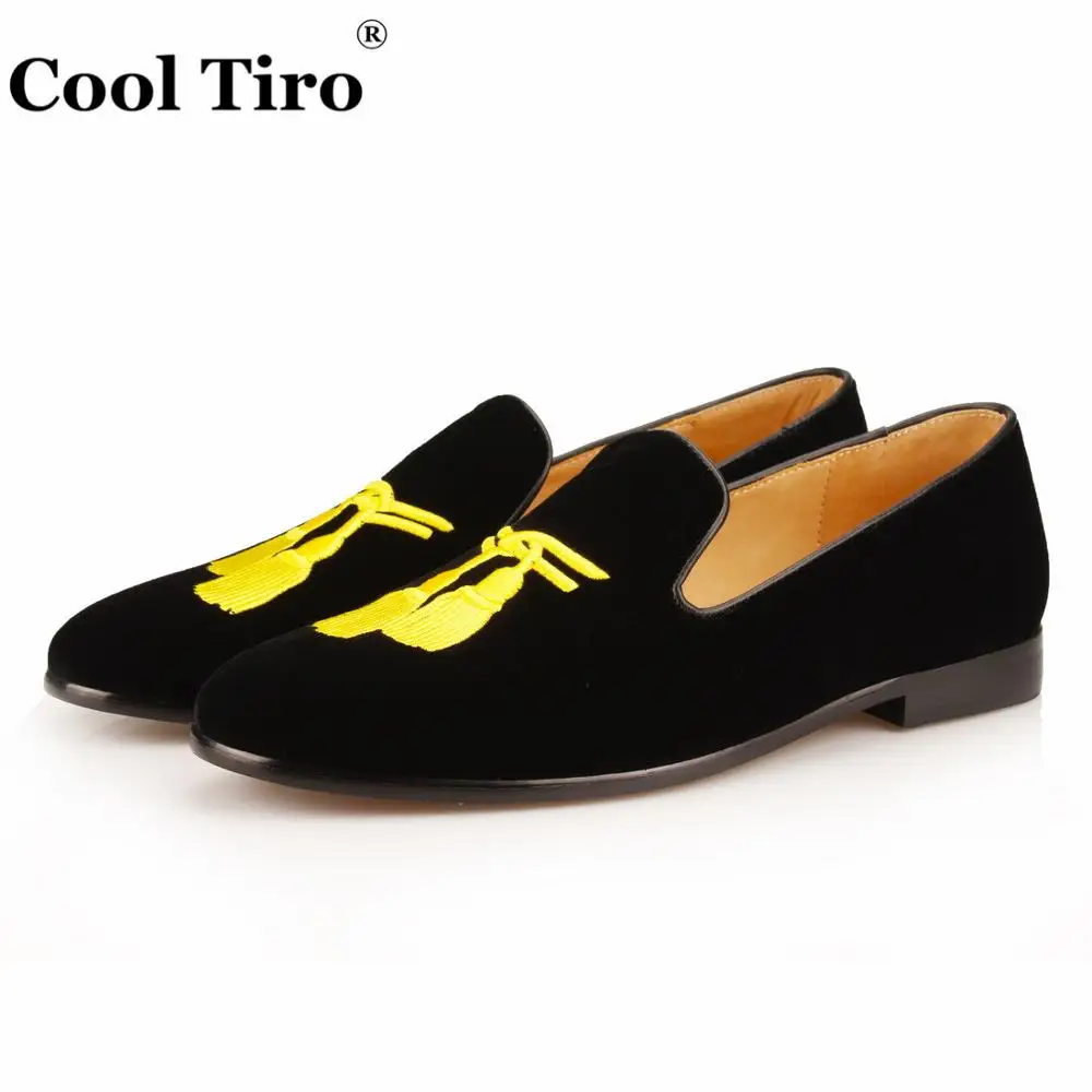 Men velvet slippers Loafers Embroidered (4)