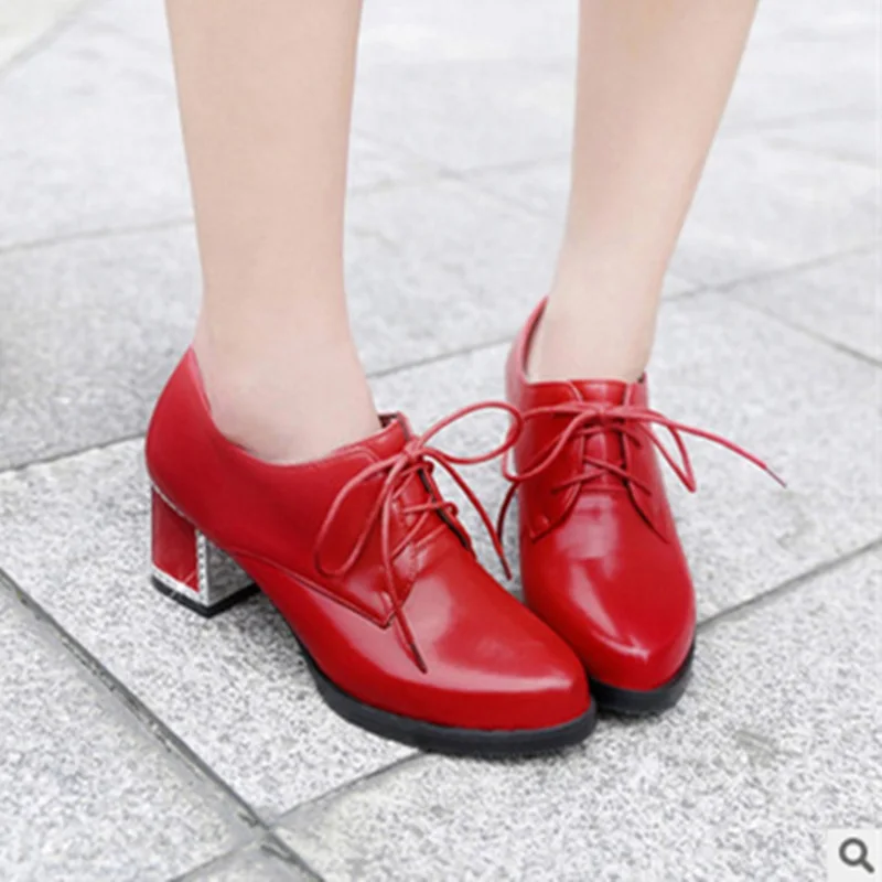 Lady Glitter High quality PU Ankle strap Plus size 48 Pointed toe Thick Med heels Single Shoes Women Flower Insole Tender Botas
Lady Glitter High quality PU Ankle strap Plus size 48 Pointed toe Thick Med heels Single Shoes Women Flower Insole Tender Botas