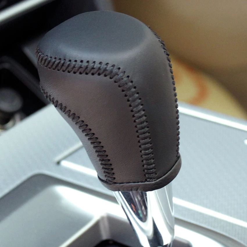 Auto Gear Leather Covers Case for TOYOTA RAV4 2013 Camry 2012 Automatic Gear Shift Collars Car Styling Gearshift Covers
Auto Gear Leather Covers Case for TOYOTA RAV4 2013 Camry 2012 Automatic Gear Shift Collars Car Styling Gearshift Covers