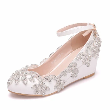 2019 Fashion Pumps Women Medium Wedges Heel Wedding Ankle Strap Shoes White Bride Party Womens Shoes Plus Size XY-A0167
2019 Fashion Pumps Women Medium Wedges Heel Wedding Ankle Strap Shoes White Bride Party Womens Shoes Plus Size XY-A0167