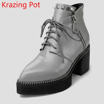 2019 Fashion Genuine Leather Rivets Large Size High Heels Platform Pointed Toe Zipper Thick Heel Handmade Women Ankle Boots L0f1
2019 Fashion Genuine Leather Rivets Large Size High Heels Platform Pointed Toe Zipper Thick Heel Handmade Women Ankle Boots L0f1