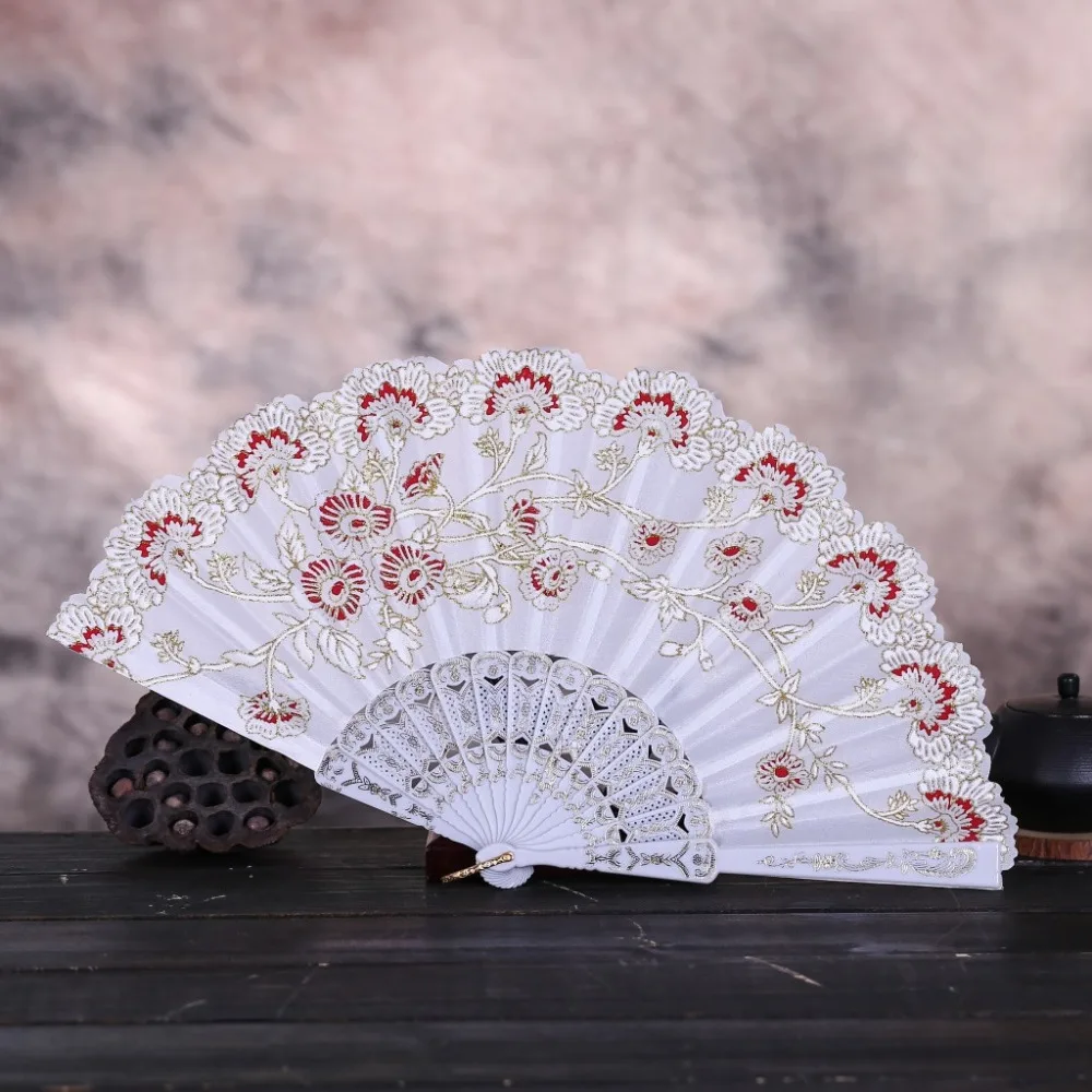 Silk Chinese Style Fan Folding Hand Held Silk Prints Fan Vintage Retro Style Handmade Dance Wedding Party Lace Silk Folding 4L
Silk Chinese Style Fan Folding Hand Held Silk Prints Fan Vintage Retro Style Handmade Dance Wedding Party Lace Silk Folding 4L