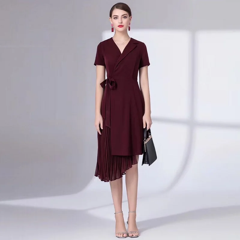 Top Quality New 2019 Summer Fashion Work Dress Business Woman V-Neck Pleated Patchwork Short Sleeve Asymmetrical Dress Wine Red
Top Quality New 2019 Summer Fashion Work Dress Business Woman V-Neck Pleated Patchwork Short Sleeve Asymmetrical Dress Wine Red