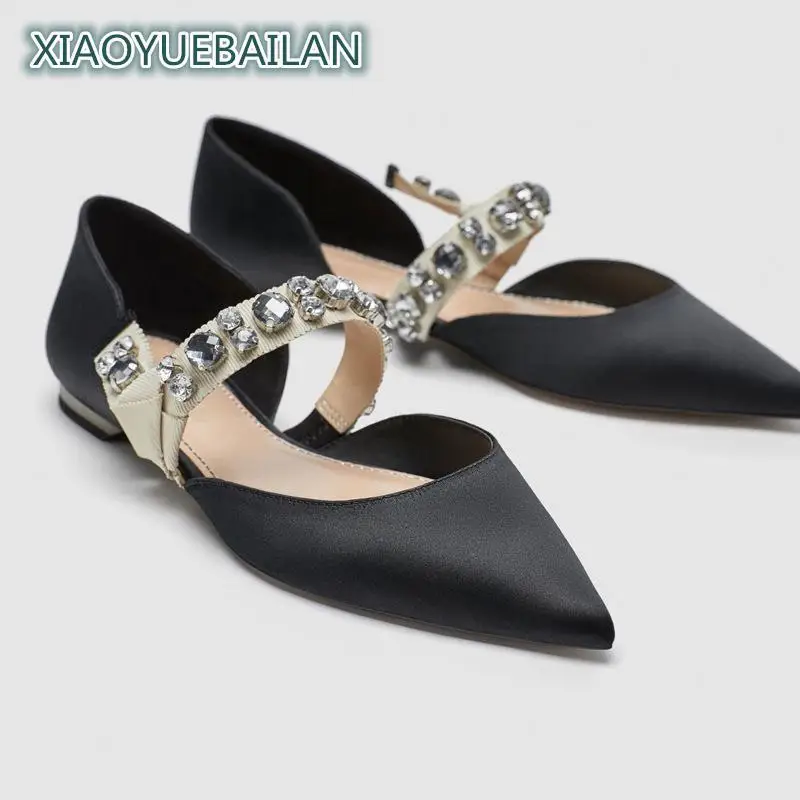 Single Shoe Women 2019 New Spring Black Work Shoes Beaded Silk Satin Low-heeled, Shallow-mouthed, Pointed, Flat-soled Women's Sh
Single Shoe Women 2019 New Spring Black Work Shoes Beaded Silk Satin Low-heeled, Shallow-mouthed, Pointed, Flat-soled Women's Sh