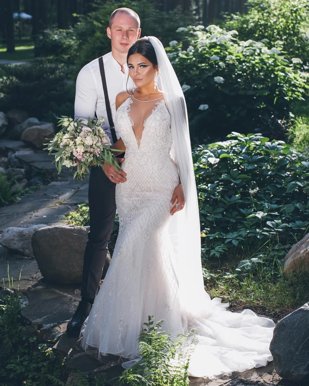 Eslieb High-end Custom made Full Beads By hand made Wedding dress 2019 Sexy V-NECK Wedding dresses Made In China
Eslieb High-end Custom made Full Beads By hand made Wedding dress 2019 Sexy V-NECK Wedding dresses Made In China