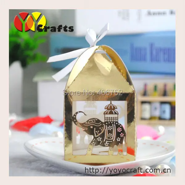 2017 Free shipping hot sale customizable paper laser cut wedding box indian wedding gift boxes with ribbon
2017 Free shipping hot sale customizable paper laser cut wedding box indian wedding gift boxes with ribbon