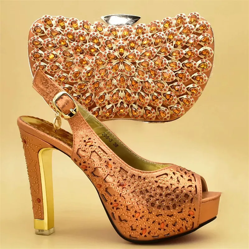New Italian Ladies Shoes and Bags To Match Set Decorated with Rhinestone African Shoe and Bag Sets Italian Elegant Party Pumps
New Italian Ladies Shoes and Bags To Match Set Decorated with Rhinestone African Shoe and Bag Sets Italian Elegant Party Pumps