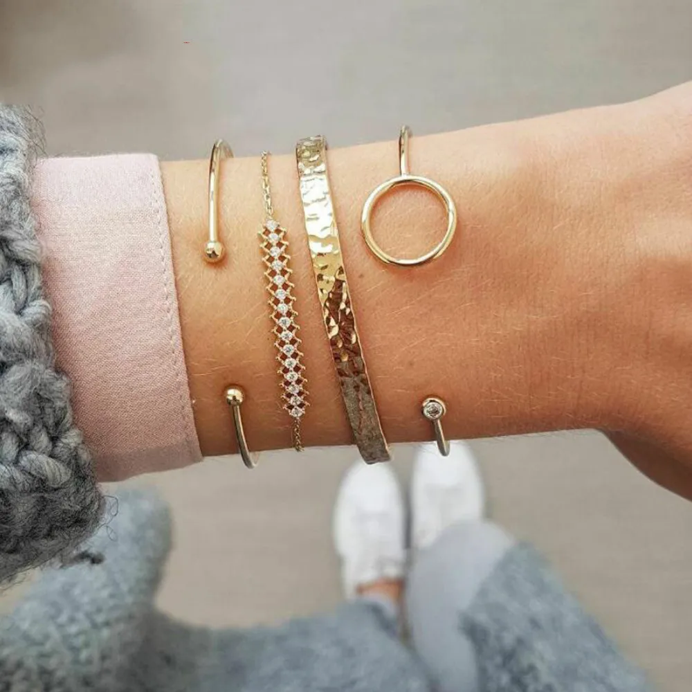 Gold color Women Fashion Punk Bracelet Simple Trendy round crystal Chain Bracelets Bohemian Retro Jewelry Accessories Bangles
Gold color Women Fashion Punk Bracelet Simple Trendy round crystal Chain Bracelets Bohemian Retro Jewelry Accessories Bangles