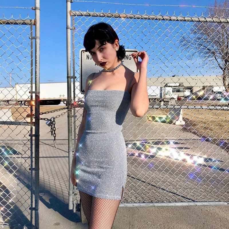 Ins Hot Summer Sexy Shiny Dress Women Vintage Bodycon Spaghetti Strap Silver Mini Dress Harajuku Party Club Slits Vestido
Ins Hot Summer Sexy Shiny Dress Women Vintage Bodycon Spaghetti Strap Silver Mini Dress Harajuku Party Club Slits Vestido
