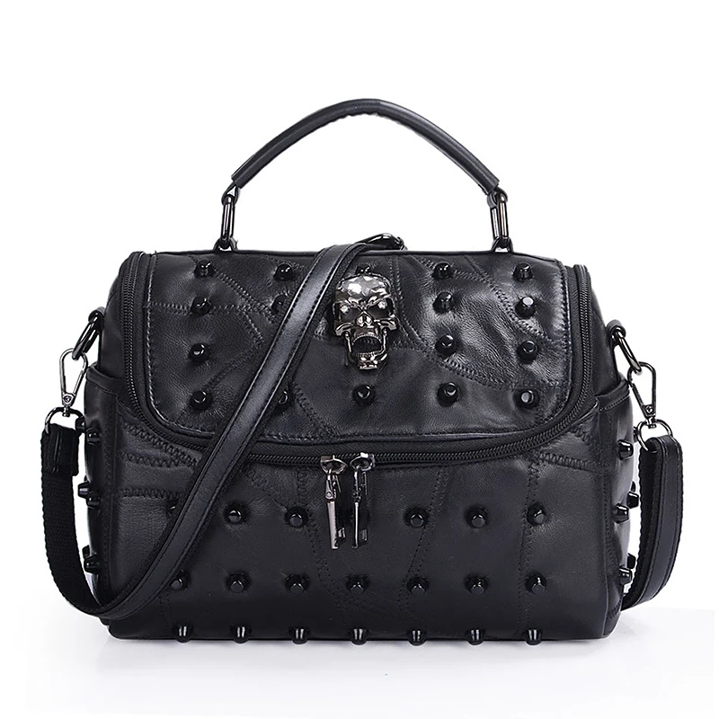 2019 new Women Real Split Sheep Leather Messenger Bag Rivet Skull Tote Handbags Travel Crossbody female balck drop shipping M273
2019 new Women Real Split Sheep Leather Messenger Bag Rivet Skull Tote Handbags Travel Crossbody female balck drop shipping M273