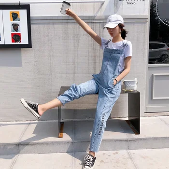 Fashion Loose Womens Denim Overalls New Korean Version of the Retro Street Style Jumpsuits Wild Letter Embroidery Jeans
Fashion Loose Womens Denim Overalls New Korean Version of the Retro Street Style Jumpsuits Wild Letter Embroidery Jeans