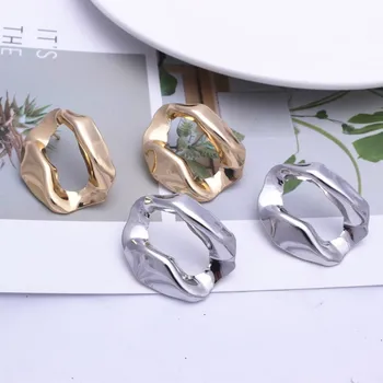 New Fashion Hollow Irregular Square Big Metal Drop Earrings For Women Classic Temperament Geometric Earrings Jewelry Gift
New Fashion Hollow Irregular Square Big Metal Drop Earrings For Women Classic Temperament Geometric Earrings Jewelry Gift
