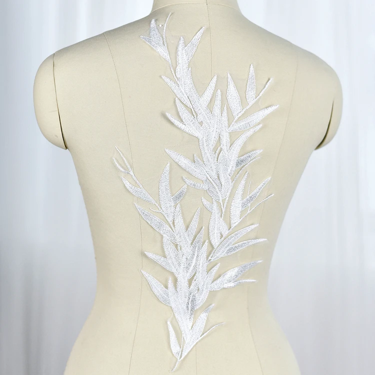 4 PCS/Lot Luxury Bamboo Leaf Ivory Embroidered Lace Pacthes Motif Large Lace Applique Fabric Design Sew on Dress DN210
4 PCS/Lot Luxury Bamboo Leaf Ivory Embroidered Lace Pacthes Motif Large Lace Applique Fabric Design Sew on Dress DN210