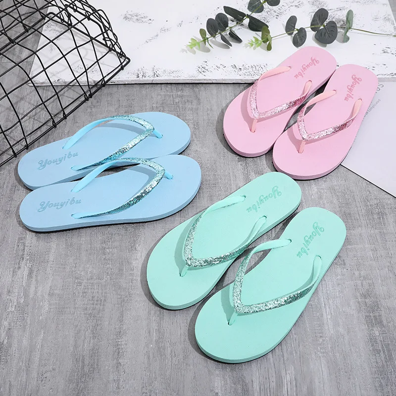 2019 slippers female summer Korean fashion casual wear solid color non-slip women word drag breathable
2019 slippers female summer Korean fashion casual wear solid color non-slip women word drag breathable