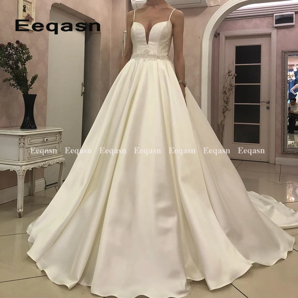 Simple Satin White/Ivory Bridal Wedding Dresses Ball Gown Crystal Belt Bridal Gowns Cheap Plus Size robe de mariee 2019
Simple Satin White/Ivory Bridal Wedding Dresses Ball Gown Crystal Belt Bridal Gowns Cheap Plus Size robe de mariee 2019