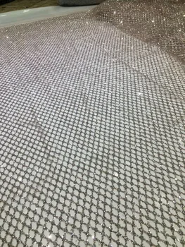 Hot selling yaking-4.1810 glued glitter sequins lace fabric African French net tulle Lace Fabric for party
Hot selling yaking-4.1810 glued glitter sequins lace fabric African French net tulle Lace Fabric for party
