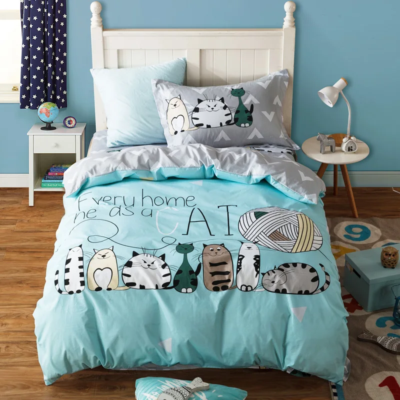 Cartoon style 3pcs Twin Size bedding set cotton fabric Cats and balls of yarn print duvet cover flat sheet pillowcase 
Cartoon style 3pcs Twin Size bedding set cotton fabric Cats and balls of yarn print duvet cover flat sheet pillowcase